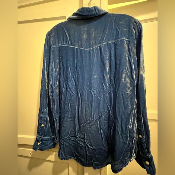 Sundance Anha blue velvet snap collar shirt size small - Picture 8 of 16